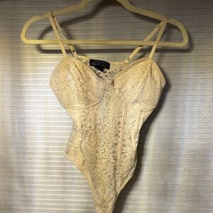 Lace Bodysuit in Cream